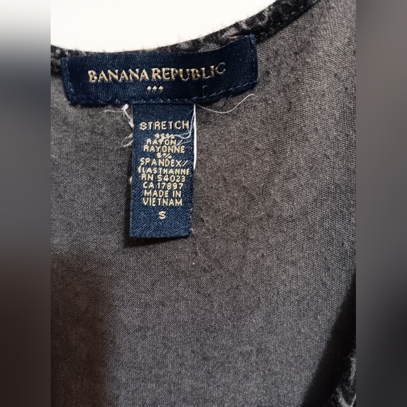 Banana Republic Black and Gray Midi Dress - Picture 7 of 7